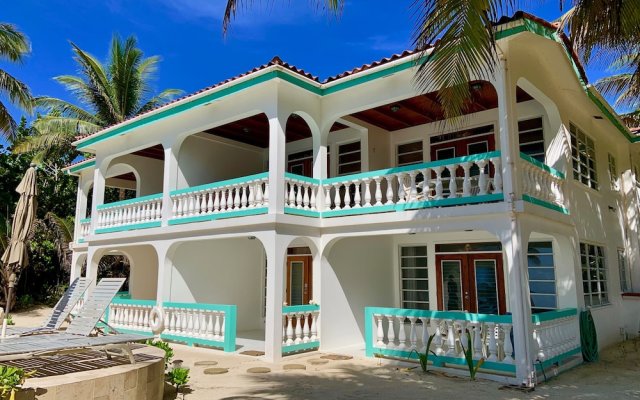 Coral Bay Villas
