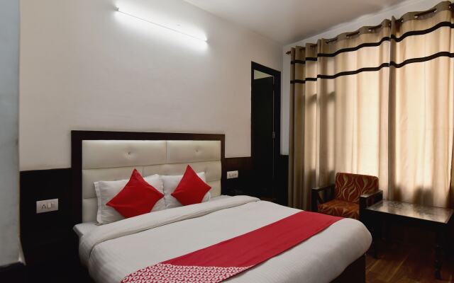 Hotel Whispering River