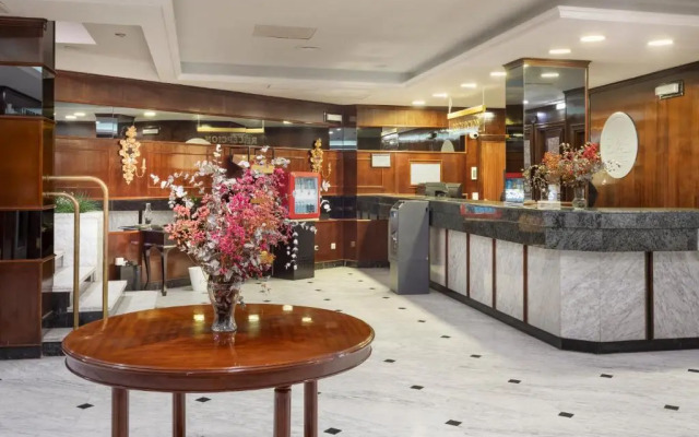 Hotel Zaragoza Royal