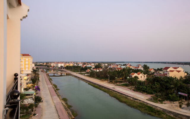 River Suites Hoi An Hotel