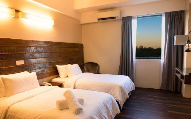Mandurah Hotel