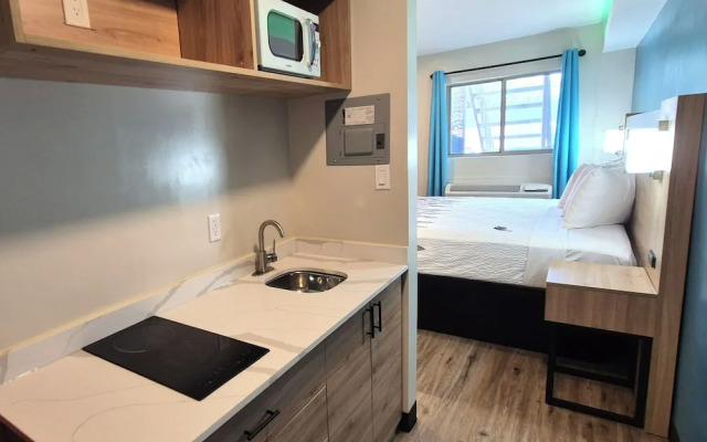 Exclusivo Inn by OYO Grand Prairie, TX