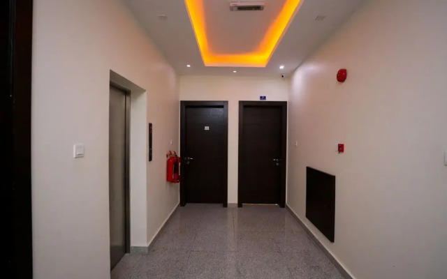Dana Plaza 2