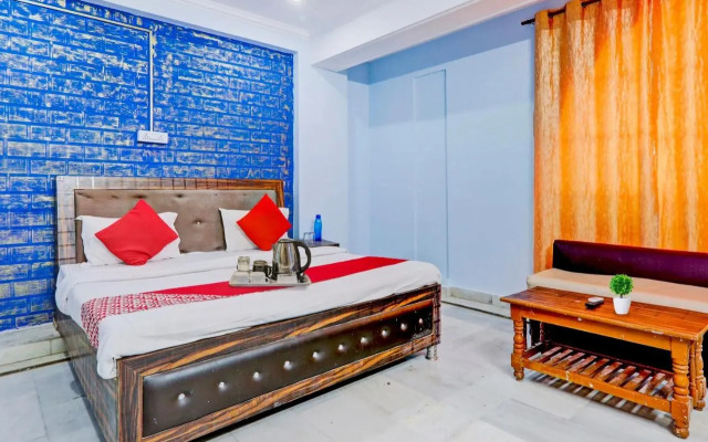 OYO 87646 Hotel Pacific Blue