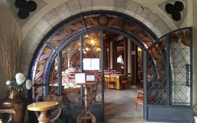 Hotel Restaurante El Castillo De Olmillos