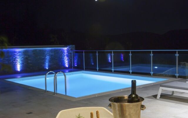 Virginia Luxury Villas