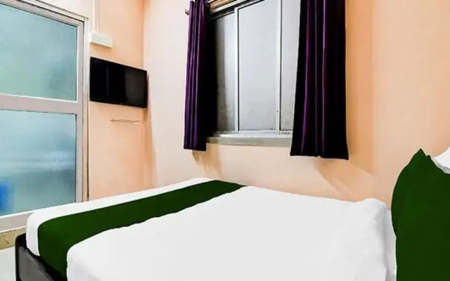 Fabhotel The Infinity