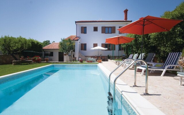 Stunning Home in Medulin With Wifi and 4 Bedrooms