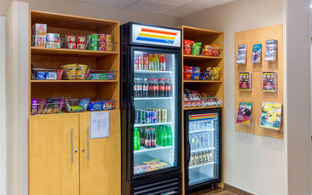 Comfort Inn & Suites Durham near Duke University