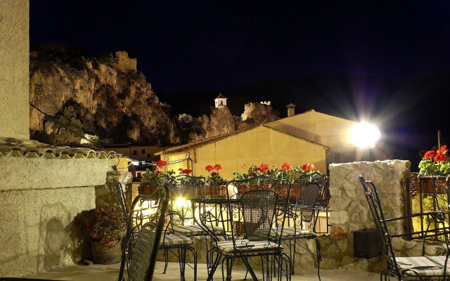 Cases Noves - Adults Only