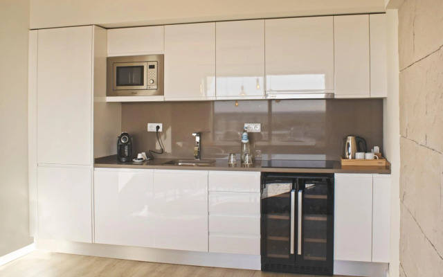 AP Maria Nova Lounge - Adults Friendly