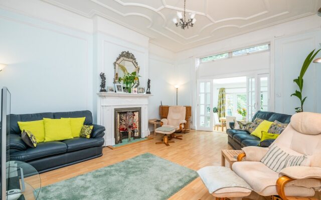 Exquisite Hampstead Home near Regents Park