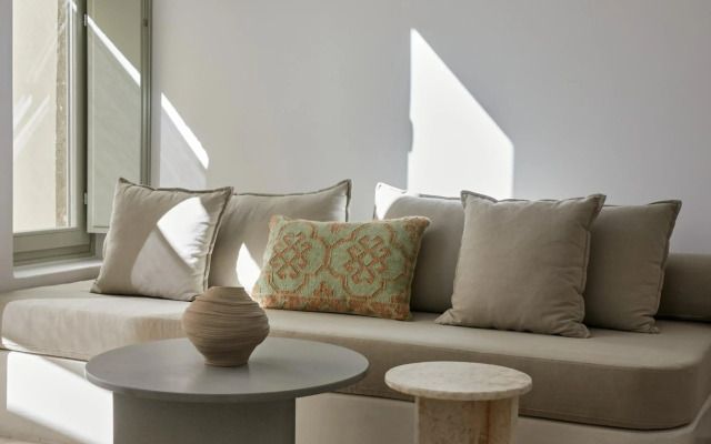 Thiro Villas Santorini
