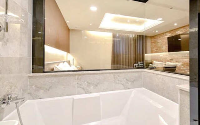 Gimhae Buwondong Hotel Smith
