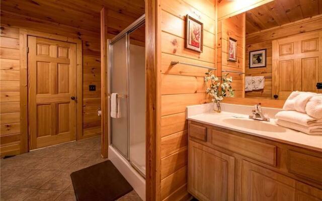 Zen Bear Retreat - One Bedroom Cabin