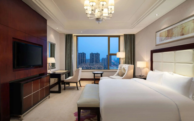 Wyndham Xinyang Downtown