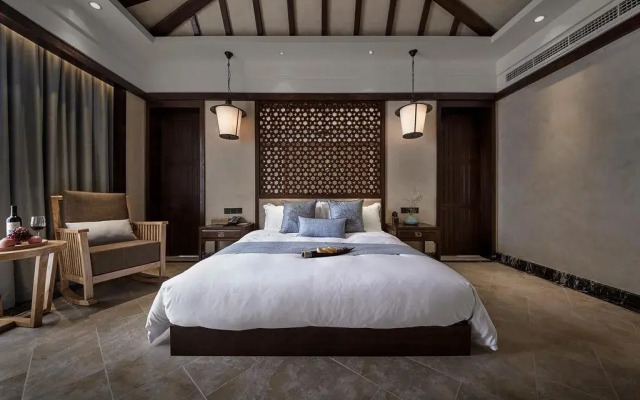 Lotus Hot Spring Hotel