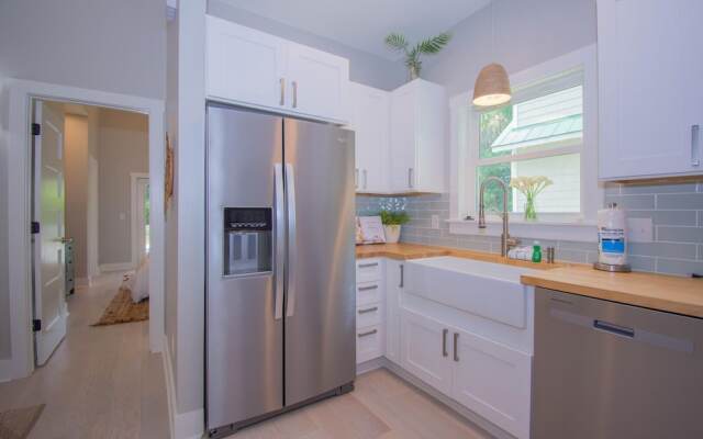 Charming 2 Bed 2 Bath Home Near Ocean Creek Golf Course