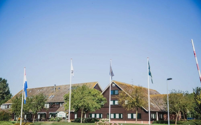 Hotel, Sportsbar & Brasserie Dorhout Mees