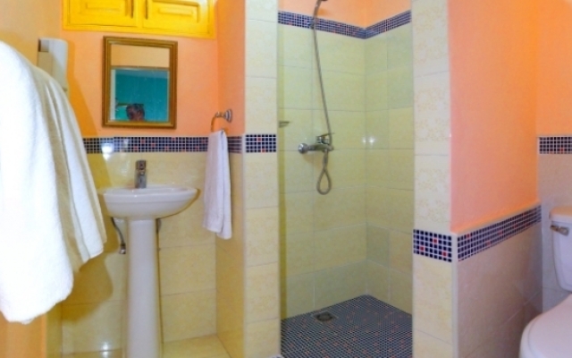 Hostal Maycesar