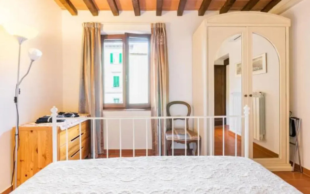 Tuscany style apt free parking 15 min from city center