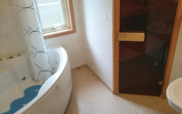 Amazing Home in Fjällbacka With 4 Bedrooms, Sauna and Wifi