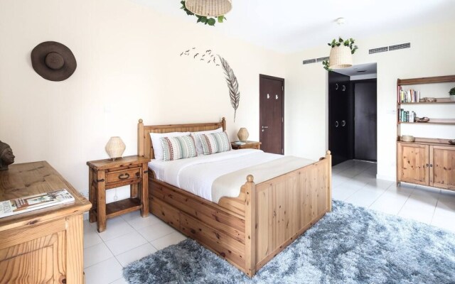 Trendy & Modern 1BR in Marina - Sleeps 4!