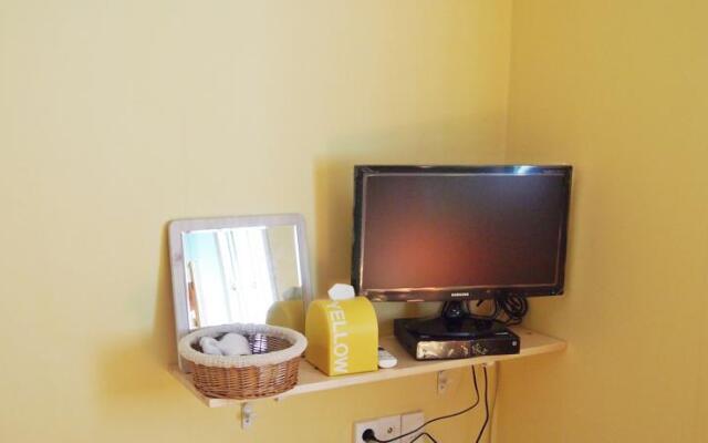 Mr Egg Hostel