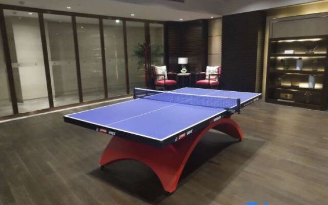 Xinhua Jian'guo Hotel