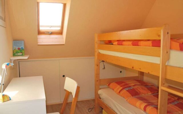 Tranquil Apartment in Ostseebad Kühlungsborn near Sea Beach