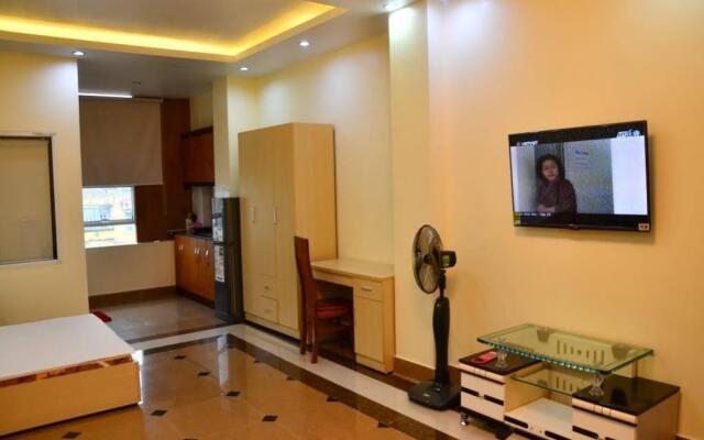 Tan Long Lach Tray Apartment