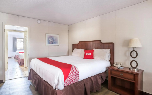 OYO Hotel Windmill Branson