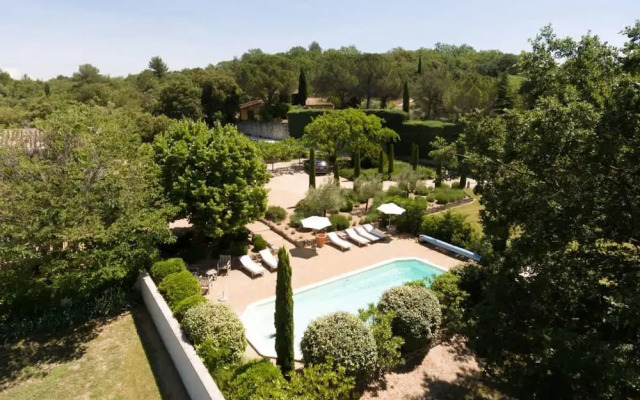 Villa Les Beaumettes - Haven of Peace in the Luberon