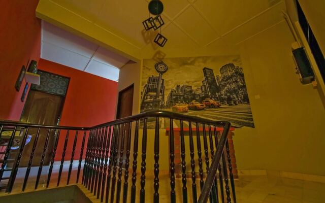 Rest & Relax 7 Room Ipoh Garden East