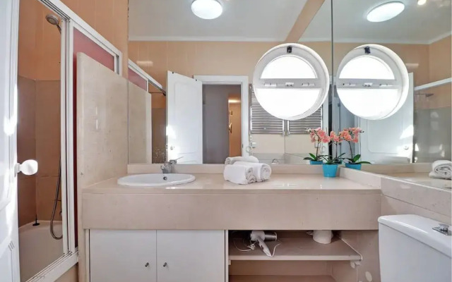 Marina Family Duplex with Pool