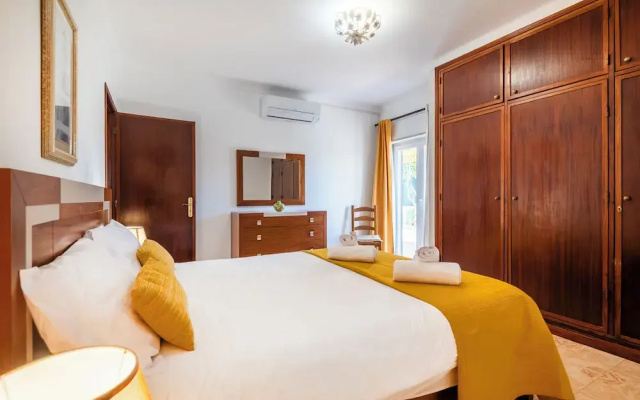 Solar do Castelo Villa with Pool