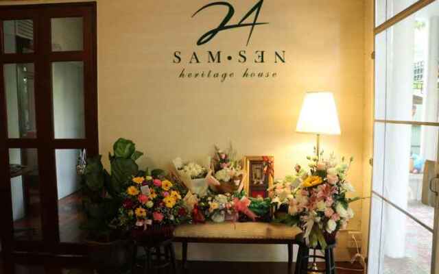 24 Samsen Heritage House