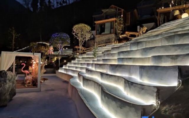 Yili Yunshan Hot Spring Guesthouse