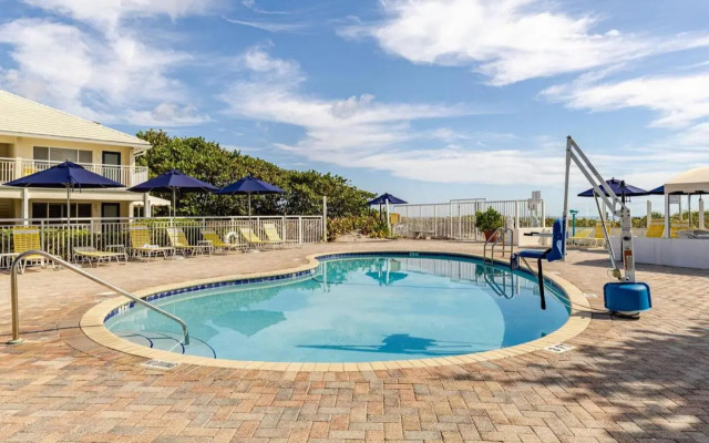 The Ocean by EVRentals