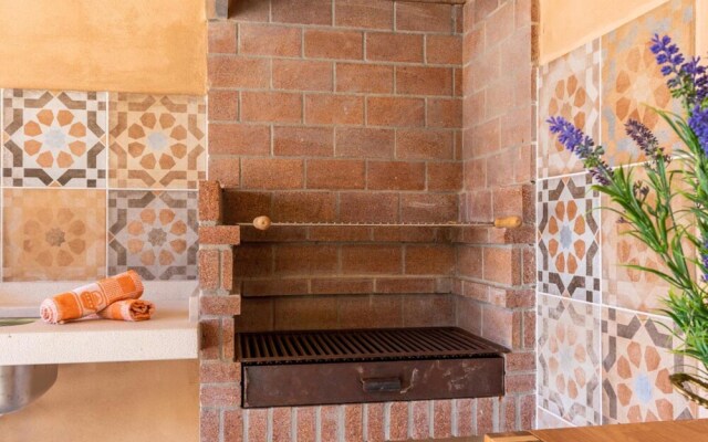 House - 4 Bedrooms with Pool and WiFi - 107923