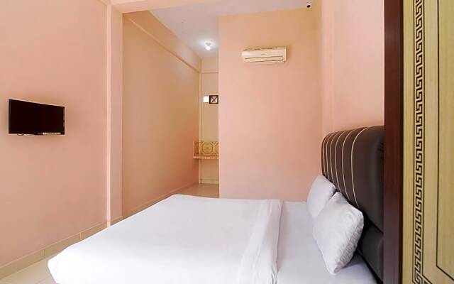 OYO Life 2888 Nayni Kost