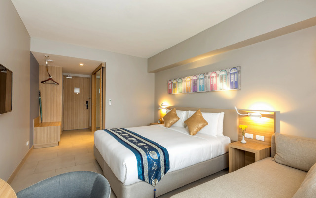 Journeyhub Phuket Patong Hotel