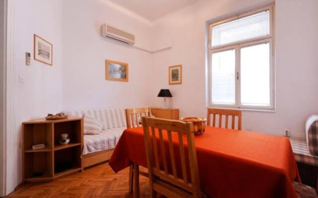 Apartment Sonata