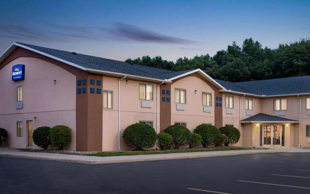 Baymont Inn & Suites by Wyndham Swanton/Toledo Airport