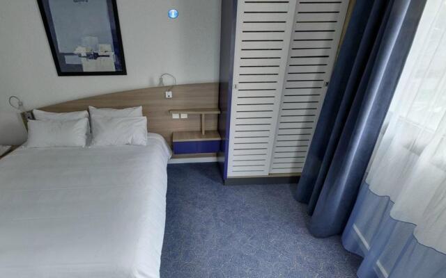 Canal suite Paris La Villette