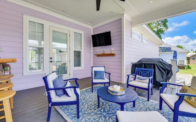 Walk to Pass Christian Beach: Stunning Family Home