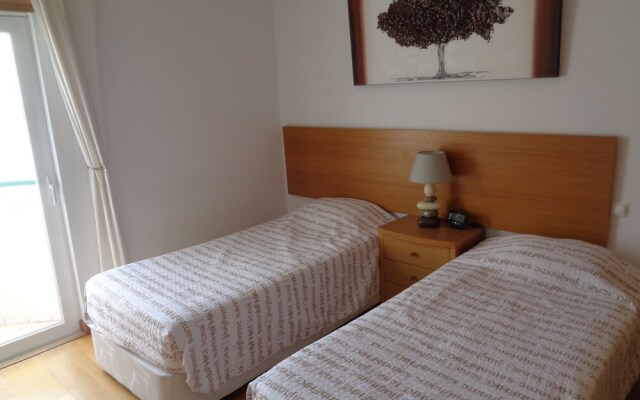 Minhocas by Algarkasa