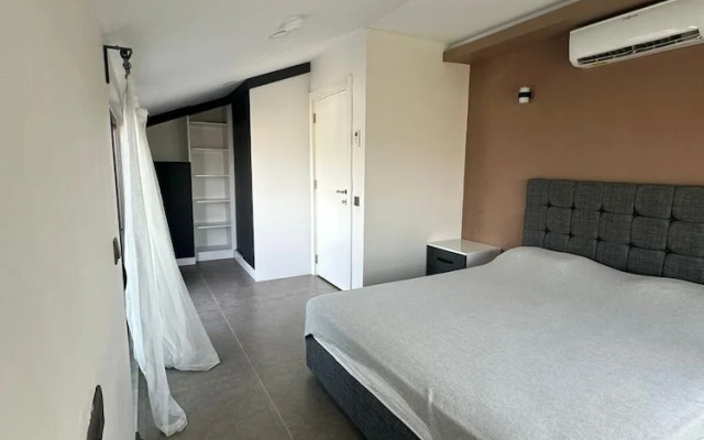 Asya Lara Suite