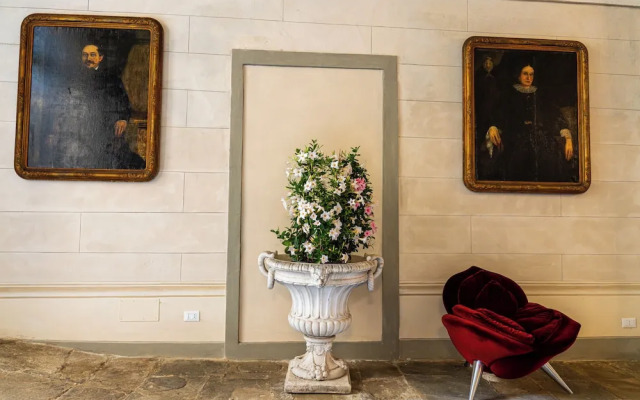 PALAZZO DELLA BIANCA- Royal Experience