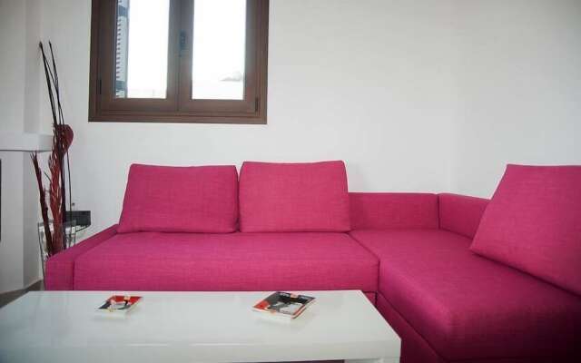 Plum Tree Studio - Morfi Village